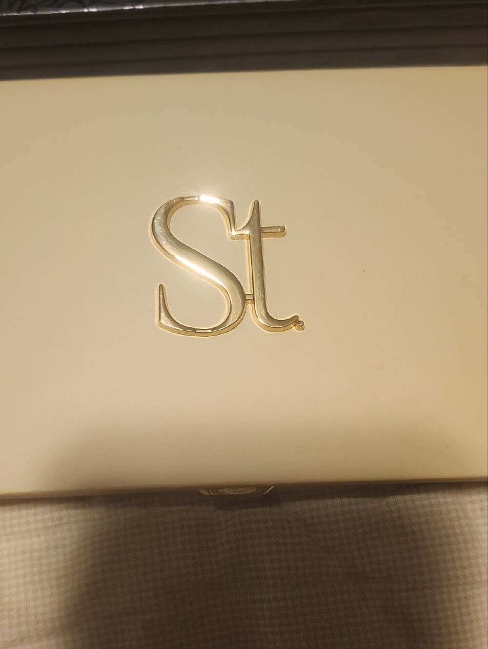 Seint Makeup Palette Trio - White, Black, Gold Cases - Picture 4 of 4